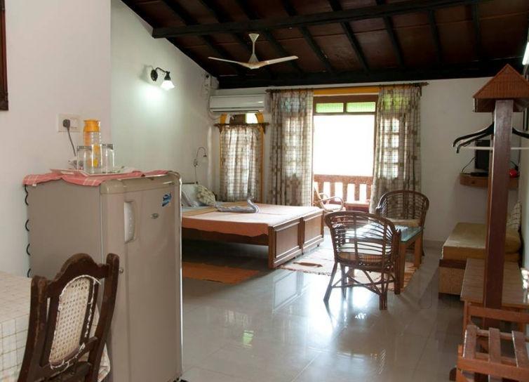 Bribon Guest House Калангут Екстер'єр фото